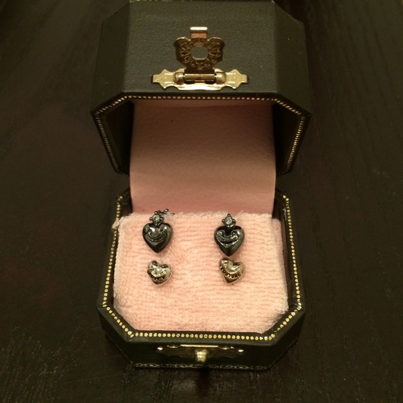 Two pair of juicy couture earrings for sell
