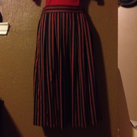 Sale❤️Vintage Long pleated skirt - Picture 2 of 4