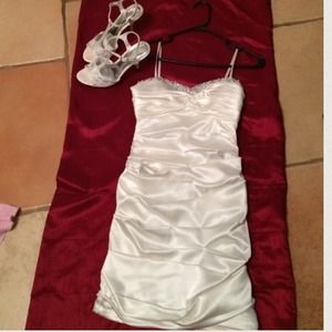 👰🏼 Bridal dress- pearl/ivory