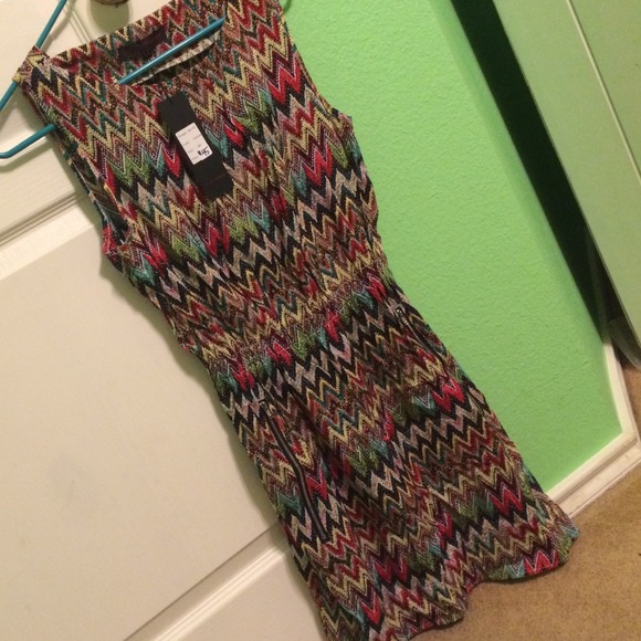 Multi colored chevron dress - Picture 4 of 4
