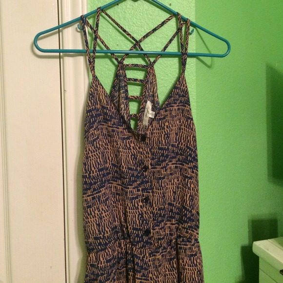 Romper - Picture 2 of 4