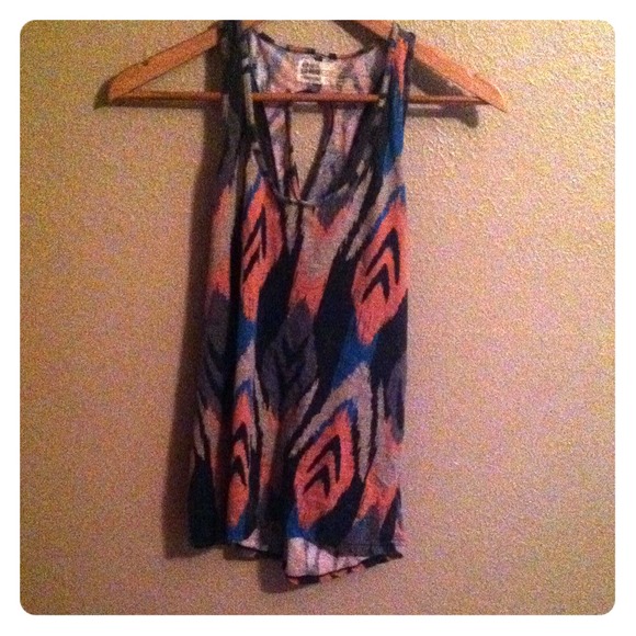 Volcom Tops - Volcom tank top