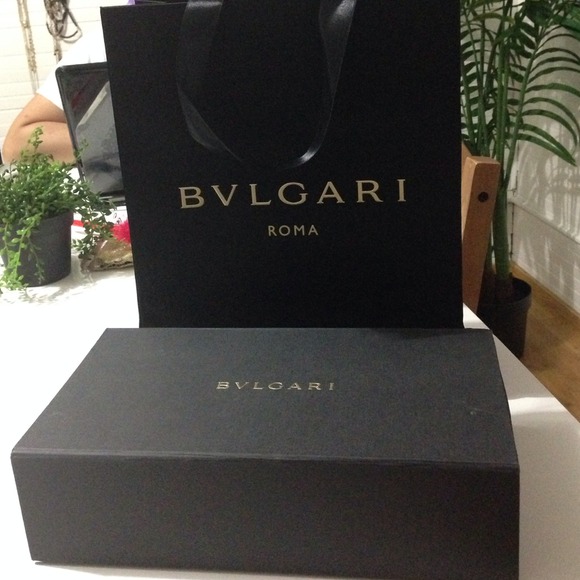 Sold! Bvlgari paper gift bag and Purse box.