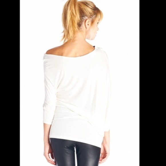 💢HOLD💢Sexy white top!! - Picture 2 of 3