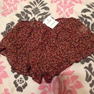Brandy Melville rare floral vodi shorts SOLD!!!