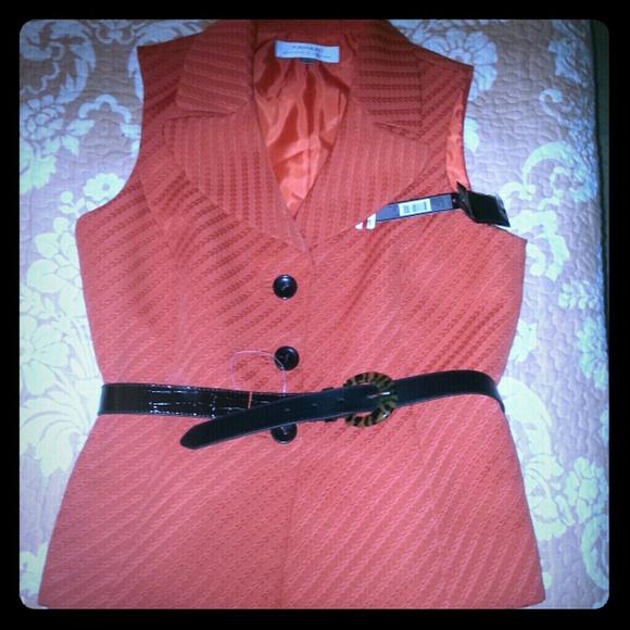 ??HP 9/15??: Brand new Tahari orange vest jacket - Picture 2 of 3