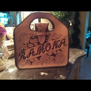 Purse-Leather Tool