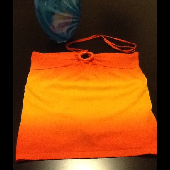 💕Orange and Yellow Ombré Halter Top - Picture 2 of 3