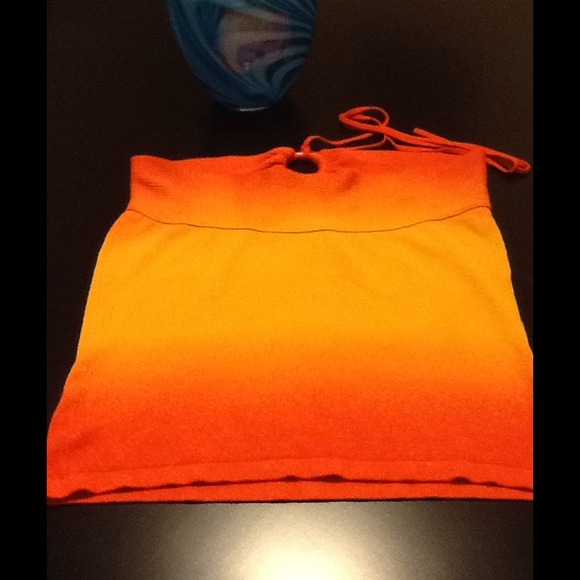 💕Orange and Yellow Ombré Halter Top - Picture 3 of 3