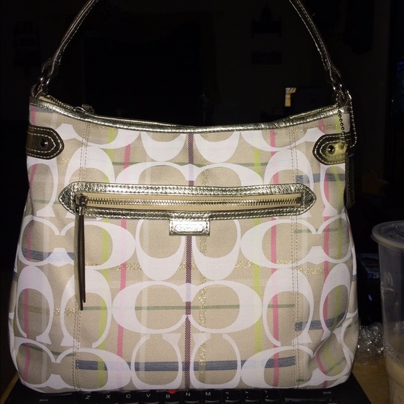 **SOLD** Beautiful coach purse
