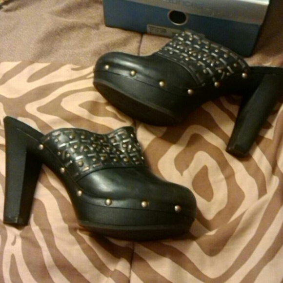 Nwot punky stud clog black size 9 - Picture 2 of 4