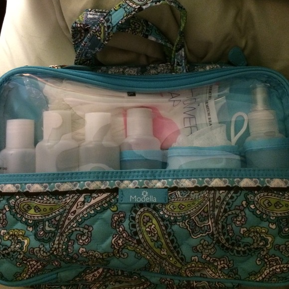 Cosmetic travel bag