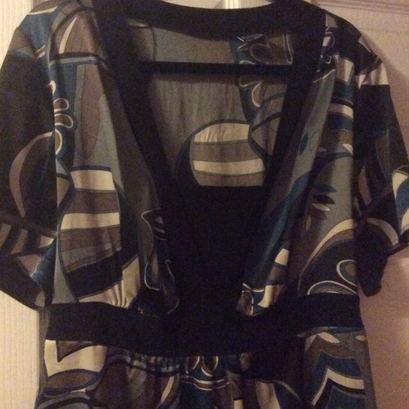 Patterned Kimono-esque Top - Picture 3 of 4