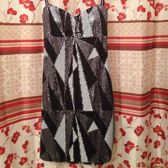 Gorgeous BRAND NEW sequin dress
