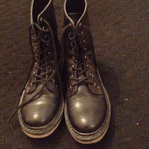 Doc Marten Imitation Boot/Combat Boot