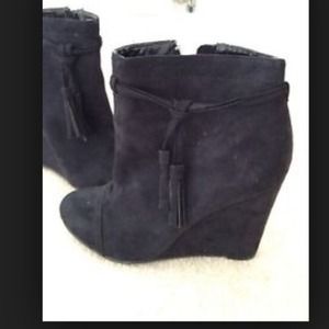 Wedge boots