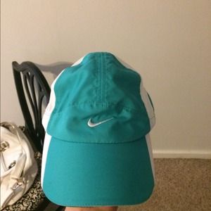 Women's nike hat