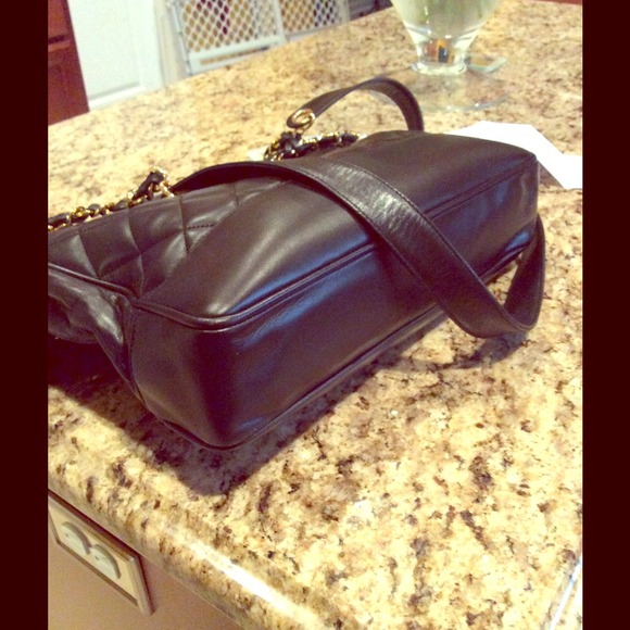 💢SOLD💢Authentic Chanel Tote