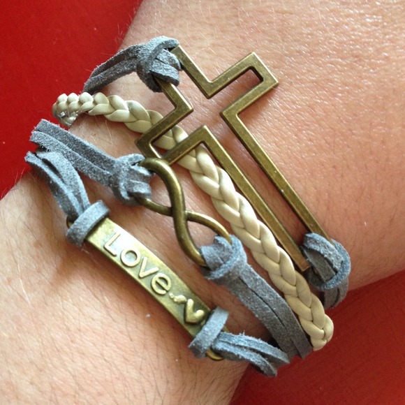 Jewelry - Cross Bracelet❌SOLD❌