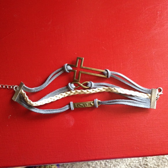 Cross Bracelet❌SOLD❌ - Picture 2 of 3