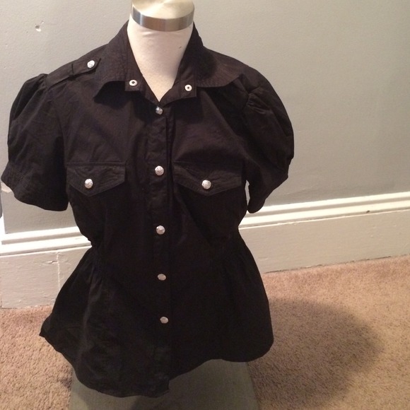 Short sleeve button down shirt