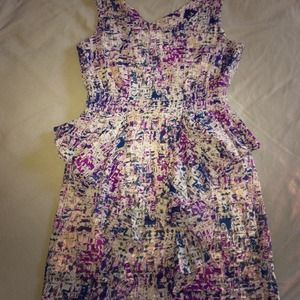 🎉HOST PICK 5/26🎉👗PEPLUM DRESS W CINCHED WAIST👗