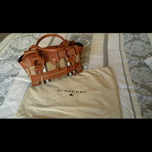 SOLD! Burberry manor