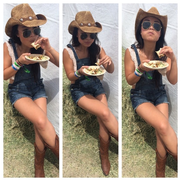 Meet Your Posher @tayykm - Picture 3 of 4