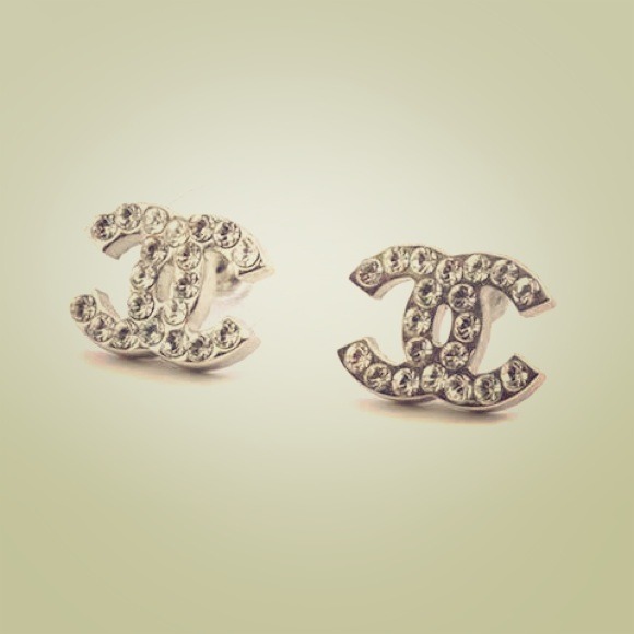 Chanel CC classic earrings, genuine, real