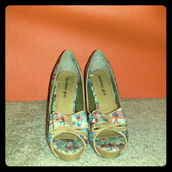 Madden Girl Peeptoe