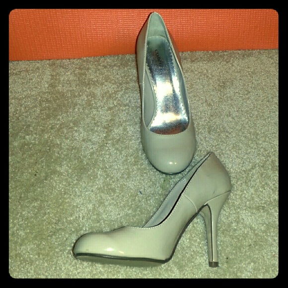 ELEGANT ROUND TOE PUMP