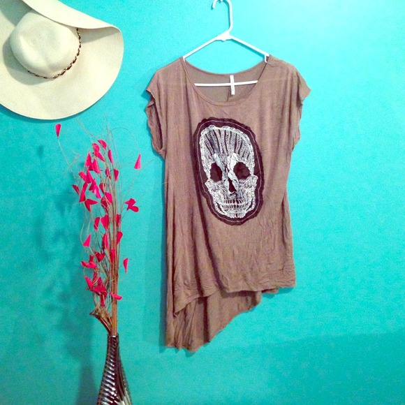 Oversized skull shirt