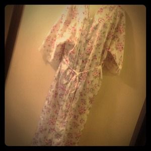 Beige flowered robe.