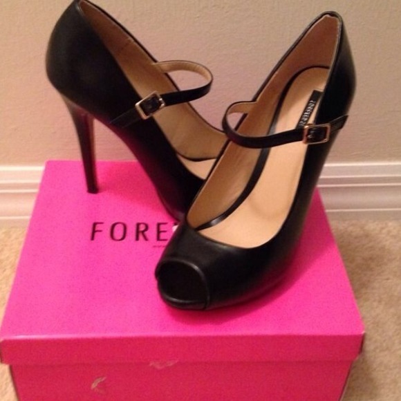 Forever21 Black Peeptoe Mary Janes Size 9