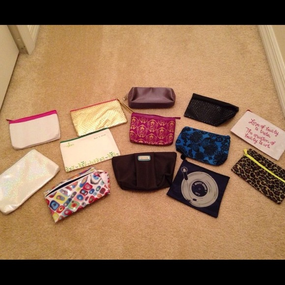 Lot of 13 makeup bags
