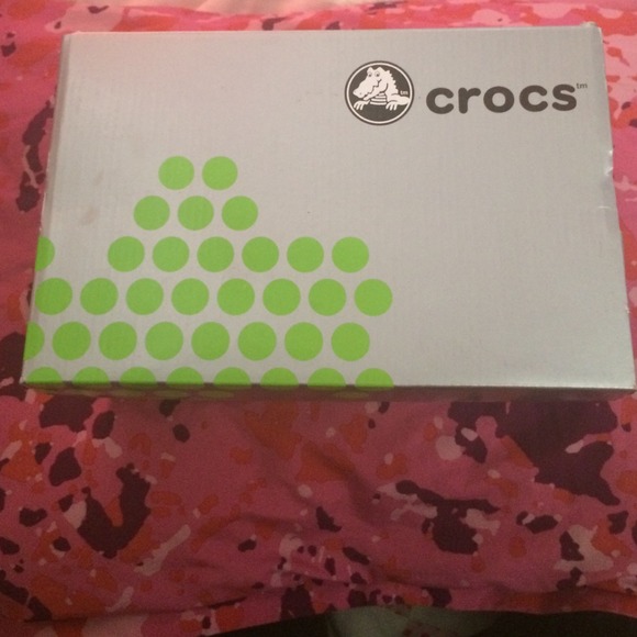 Authentic used Farrah women Crocs sling backs.