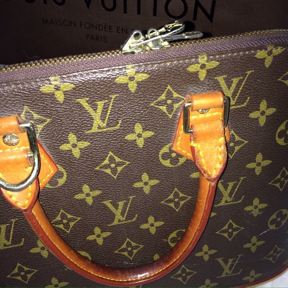 Louis Vuitton Bags - Authentic Louis Vuitton Alma Satchel Monogram Louis Vuitton Bags - Authentic Louis Vuitton Alma Satchel Monogram
