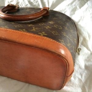 Louis Vuitton Bags - Authentic Louis Vuitton Alma Satchel Monogram Louis Vuitton Bags - Authentic Louis Vuitton Alma Satchel Monogram
