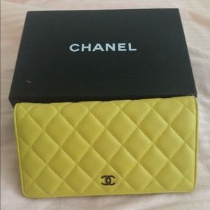 Chanel wallet
