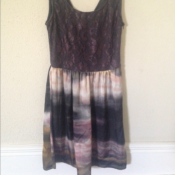 🌙SOLD🌙 - Picture 2 of 4