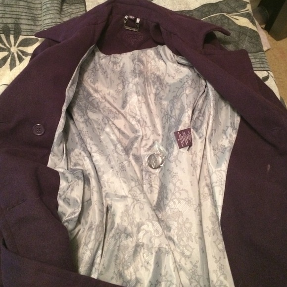 Deep purple winter jacket - Picture 4 of 4