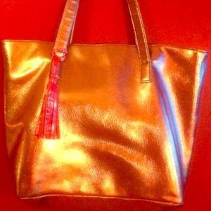 Bronze tote