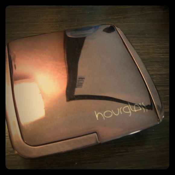 Hourglass Ambient Lighting Powder - Dim Light