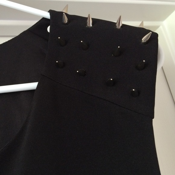 LBD - Picture 2 of 2