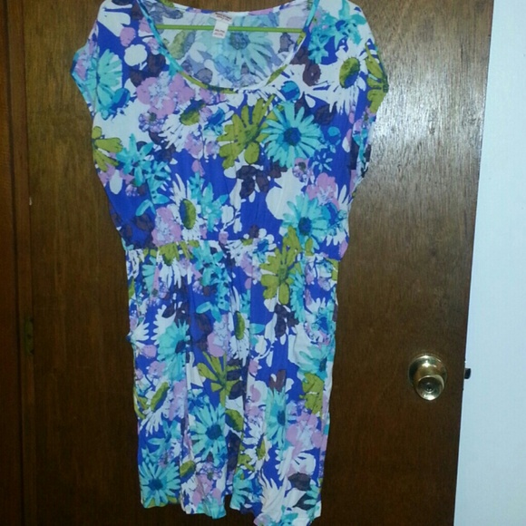 Colorful short summer dress!