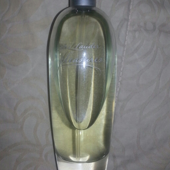 Esteé Lauder Pleasures Perfume
