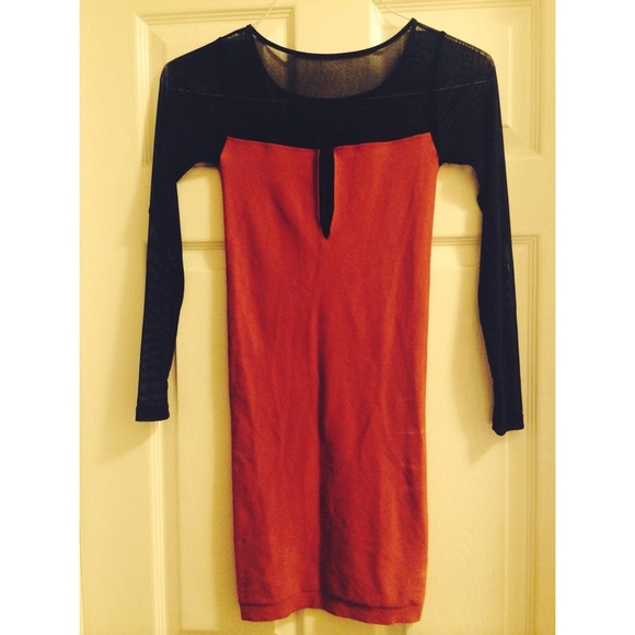 Black and red bodycon cocktail dress