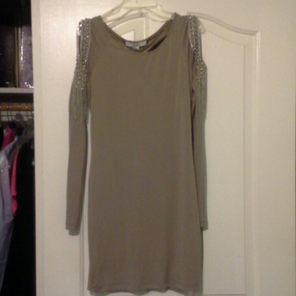 Rlgant tan dress