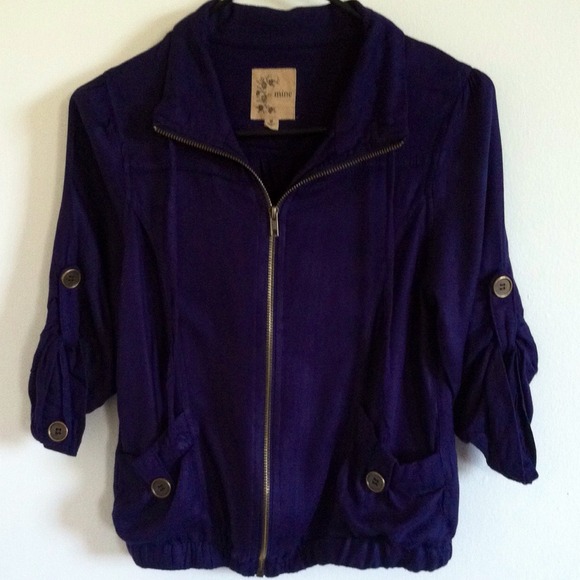 Blue Jacket 💙 - Picture 2 of 4