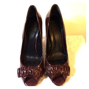 Burberry classic red pumps 💯authentic